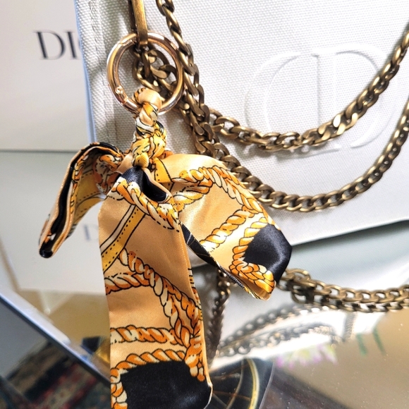 Dior - Picture 5 of 12